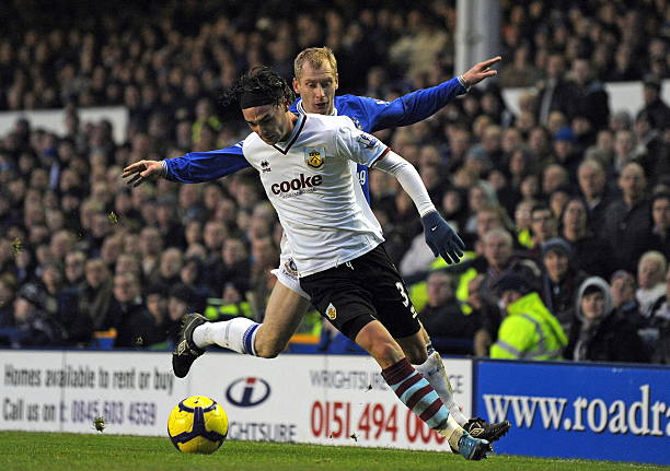 紧密相连 紧密相连